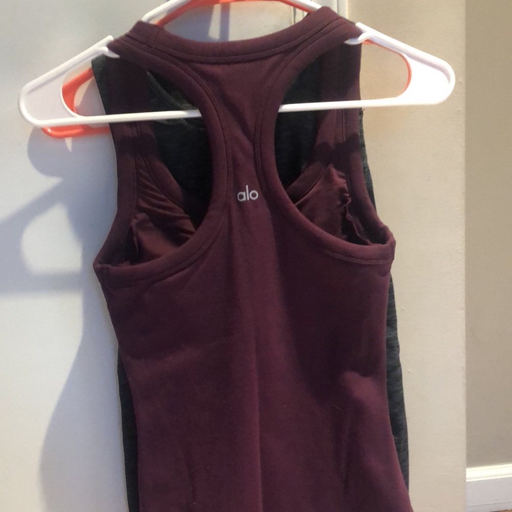 Alo Racerback Tank with insert padding - Picture 2 of 3